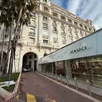 Cannes Croisette Miramar Escape
